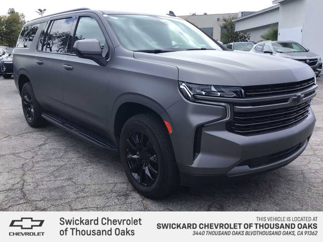 2021 Chevrolet Suburban LT 4WD photo