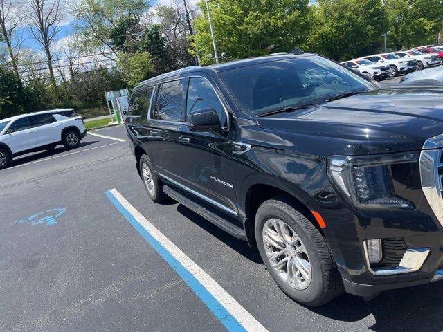 2022 GMC Yukon XL SLT 4WD photo