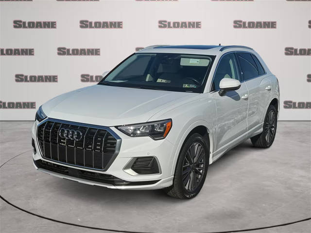 2022 Audi Q3 Premium AWD photo