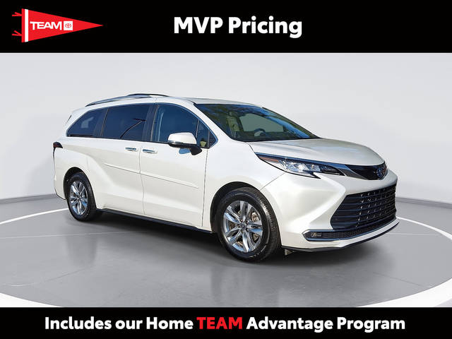 2022 Toyota Sienna Limited AWD photo