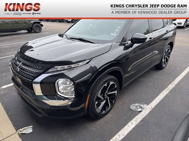 2022 Mitsubishi Outlander ES 4WD photo