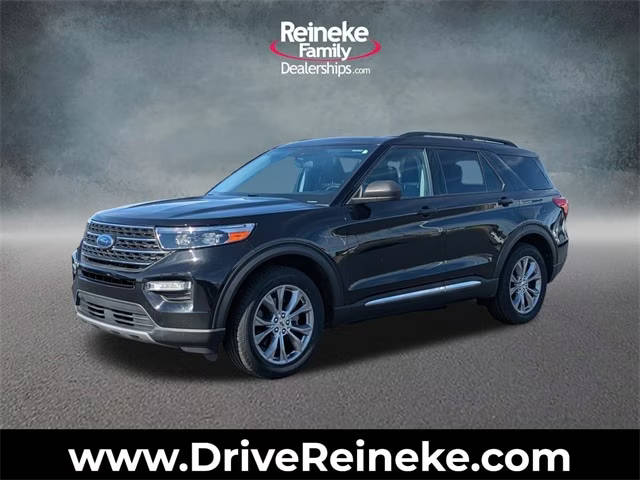 2022 Ford Explorer XLT 4WD photo