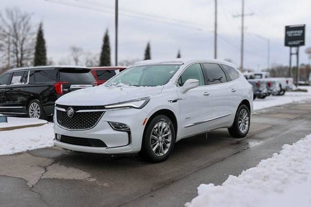 2022 Buick Enclave Avenir AWD photo