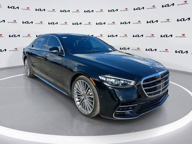 2022 Mercedes-Benz S-Class S 500 AWD photo