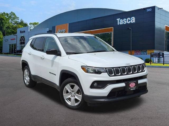 2022 Jeep Compass Latitude 4WD photo