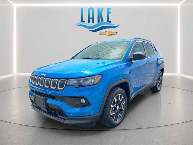 2022 Jeep Compass Latitude FWD photo