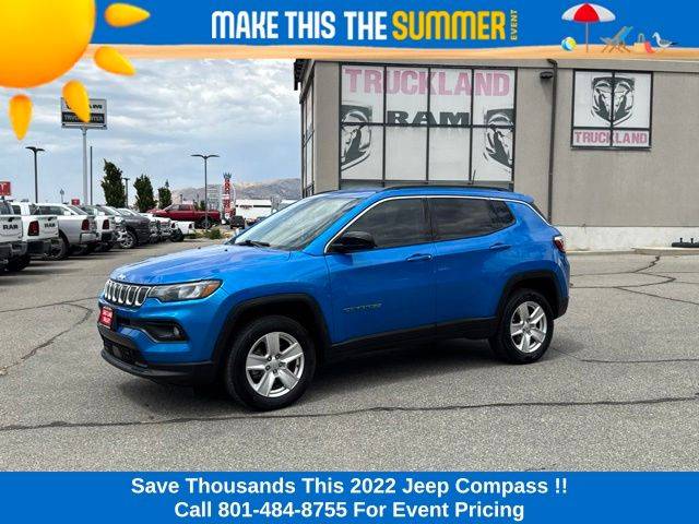 2022 Jeep Compass Latitude 4WD photo