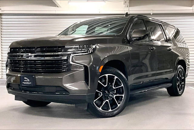 2021 Chevrolet Suburban RST 4WD photo