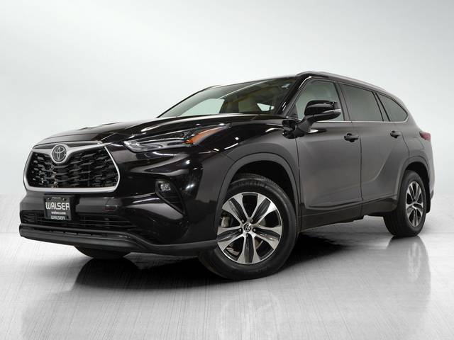 2022 Toyota Highlander XLE AWD photo