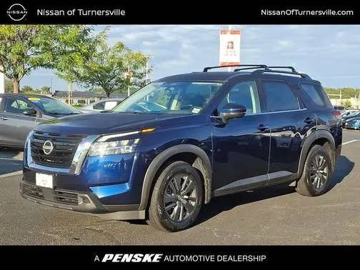 2022 Nissan Pathfinder SV 4WD photo