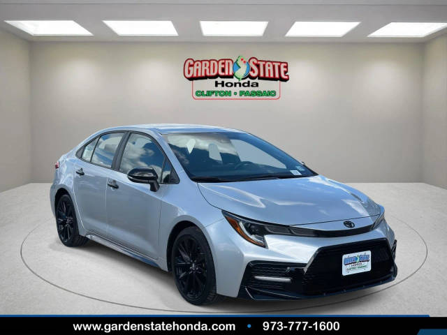 2022 Toyota Corolla SE Nightshade FWD photo
