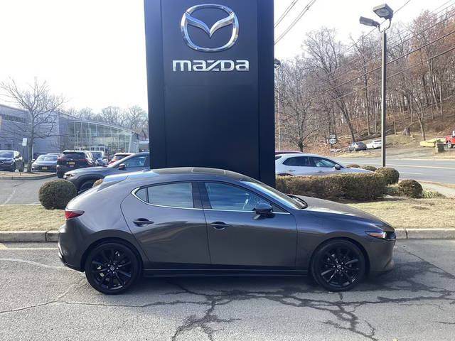 2022 Mazda 3 Premium AWD photo