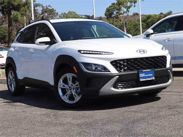 2022 Hyundai Kona SEL FWD photo