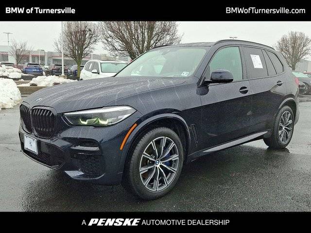2022 BMW X5 M50i AWD photo