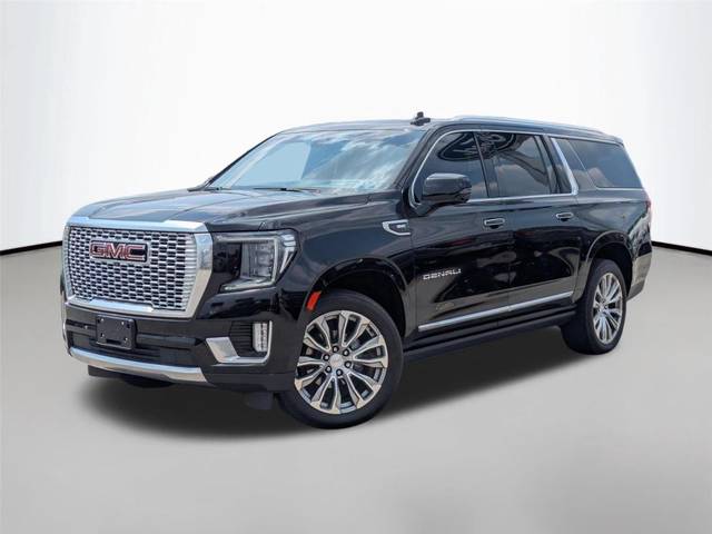 2022 GMC Yukon XL Denali 4WD photo