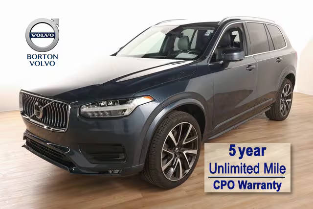 2022 Volvo XC90 Momentum AWD photo