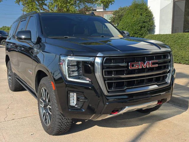 2022 GMC Yukon AT4 4WD photo
