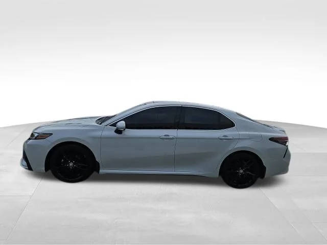 2022 Toyota Camry XSE FWD photo