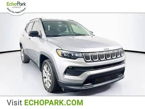 2022 Jeep Compass Latitude Lux 4WD photo