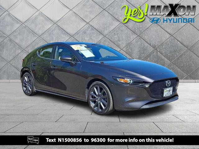2022 Mazda 3 Preferred FWD photo