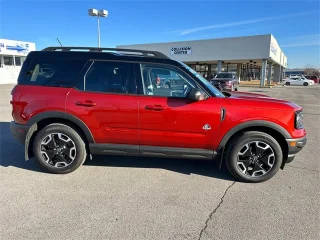 2022 Ford Bronco Sport Outer Banks 4WD photo