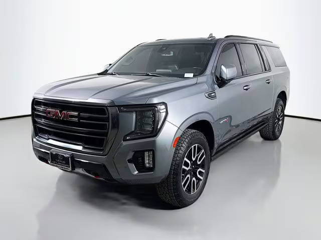 2022 GMC Yukon XL AT4 4WD photo