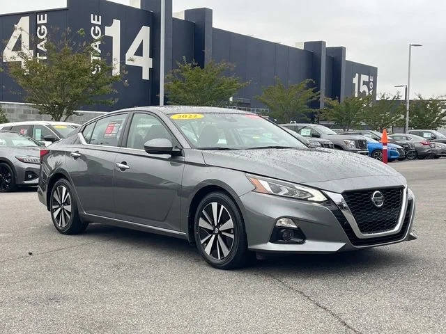 2022 Nissan Altima 2.5 SL FWD photo