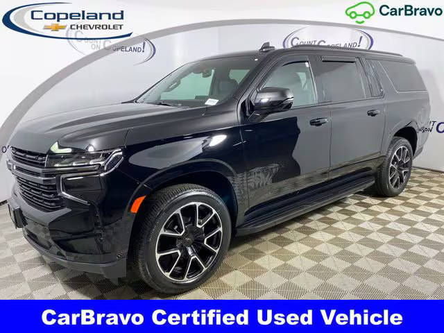 2022 Chevrolet Suburban RST 4WD photo