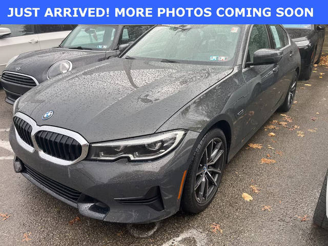 2022 BMW 3 Series 330e xDrive AWD photo