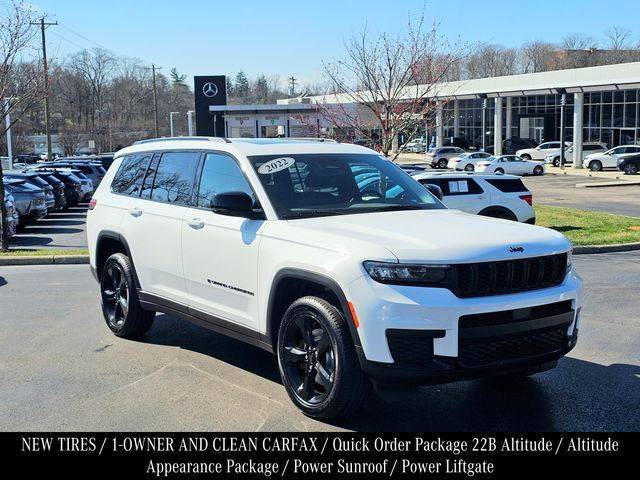 2022 Jeep Grand Cherokee L Altitude 4WD photo