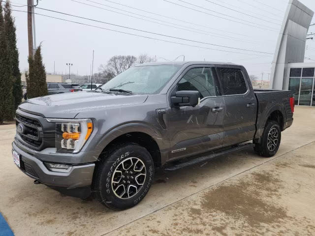 2021 Ford F-150 XLT 4WD photo