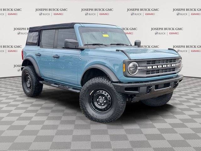 2022 Ford Bronco 4 Door Base 4WD photo