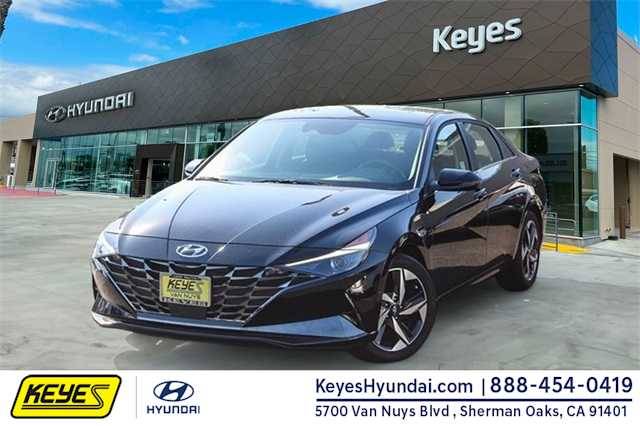 2022 Hyundai Elantra SEL FWD photo