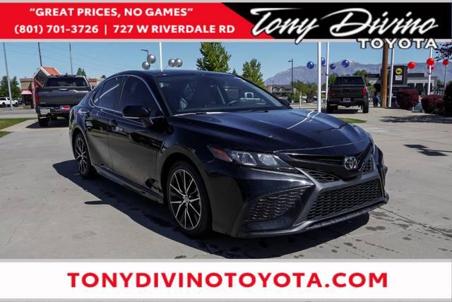 2022 Toyota Camry SE FWD photo