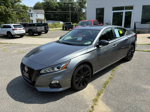 2022 Nissan Altima 2.5 SR AWD photo