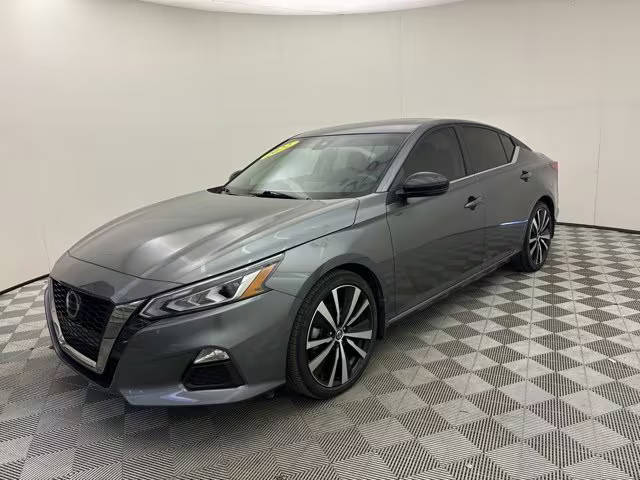 2022 Nissan Altima 2.0 SR FWD photo