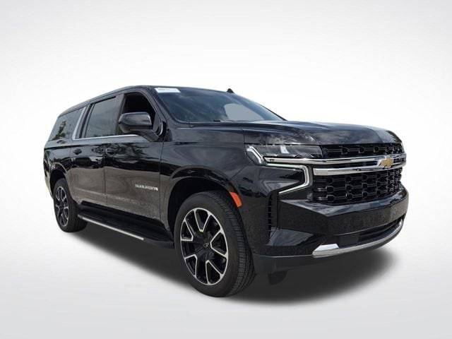 2022 Chevrolet Suburban LS RWD photo