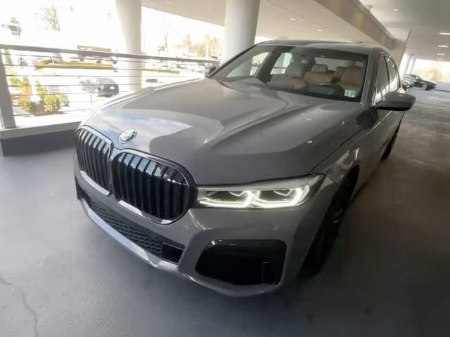 2022 BMW 7 Series 740i xDrive AWD photo