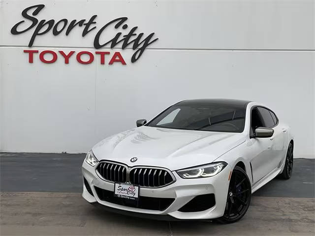 2022 BMW 8 Series M850i AWD photo