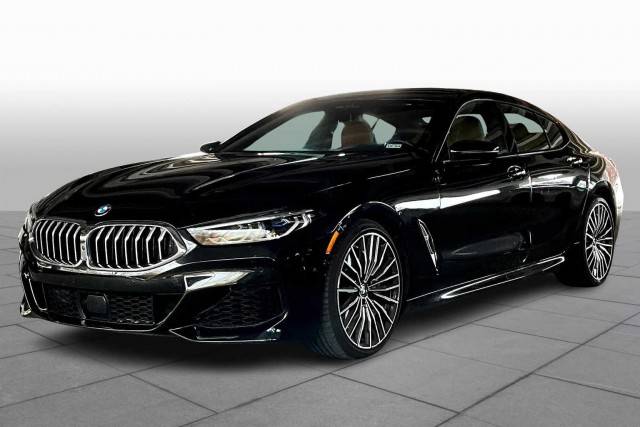 2022 BMW 8 Series 840i RWD photo