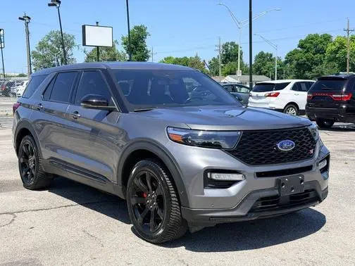 2022 Ford Explorer ST 4WD photo