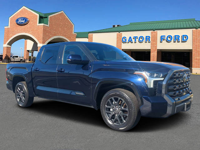 2022 Toyota Tundra Platinum RWD photo