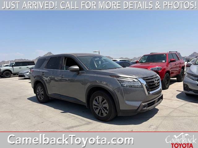 2022 Nissan Pathfinder S FWD photo