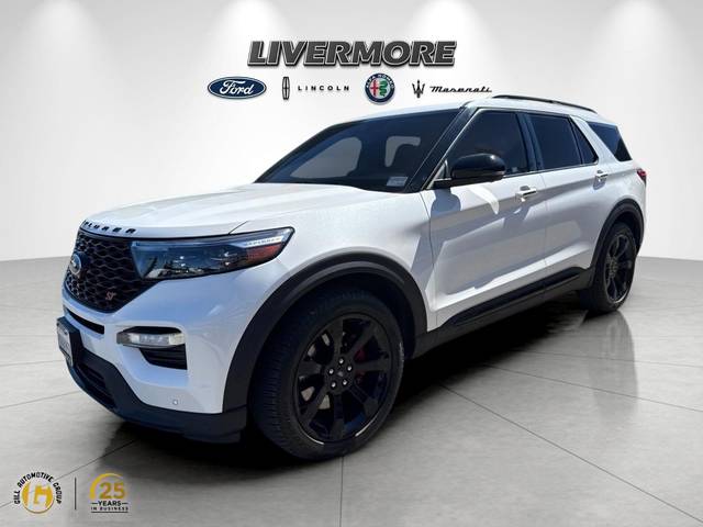 2022 Ford Explorer ST RWD photo