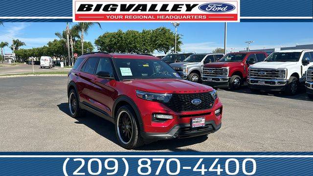 2022 Ford Explorer ST 4WD photo