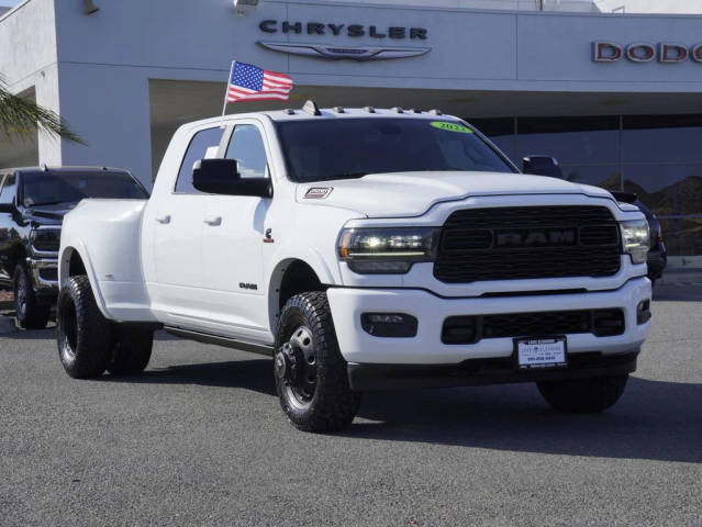 2022 Ram 3500 Limited 4WD photo