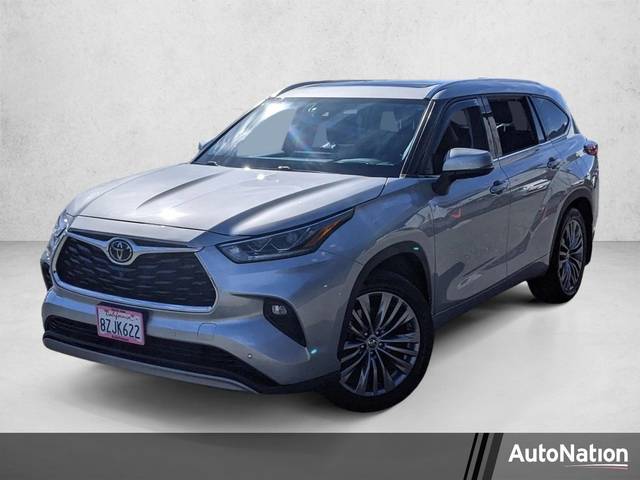 2022 Toyota Highlander Platinum AWD photo