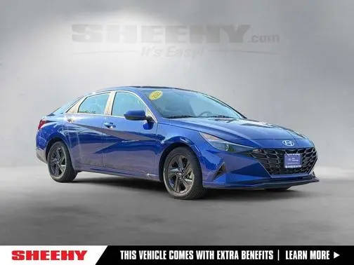 2022 Hyundai Elantra SEL FWD photo