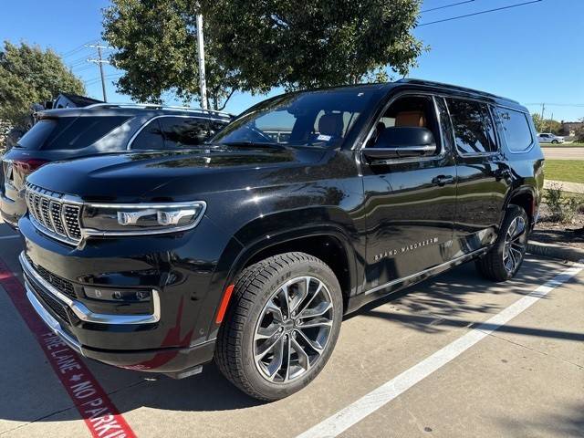 2022 Jeep Grand Wagoneer Series III 4WD photo