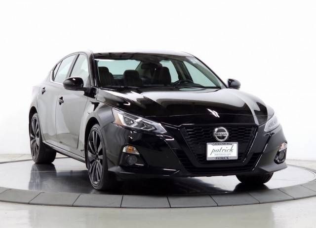 2022 Nissan Altima 2.5 SR AWD photo